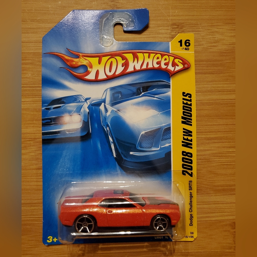 Hot Wheels Dodge Challenger SRT8